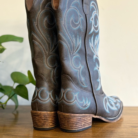 NEVER WORN cowboy boots - Picture 6 of 9